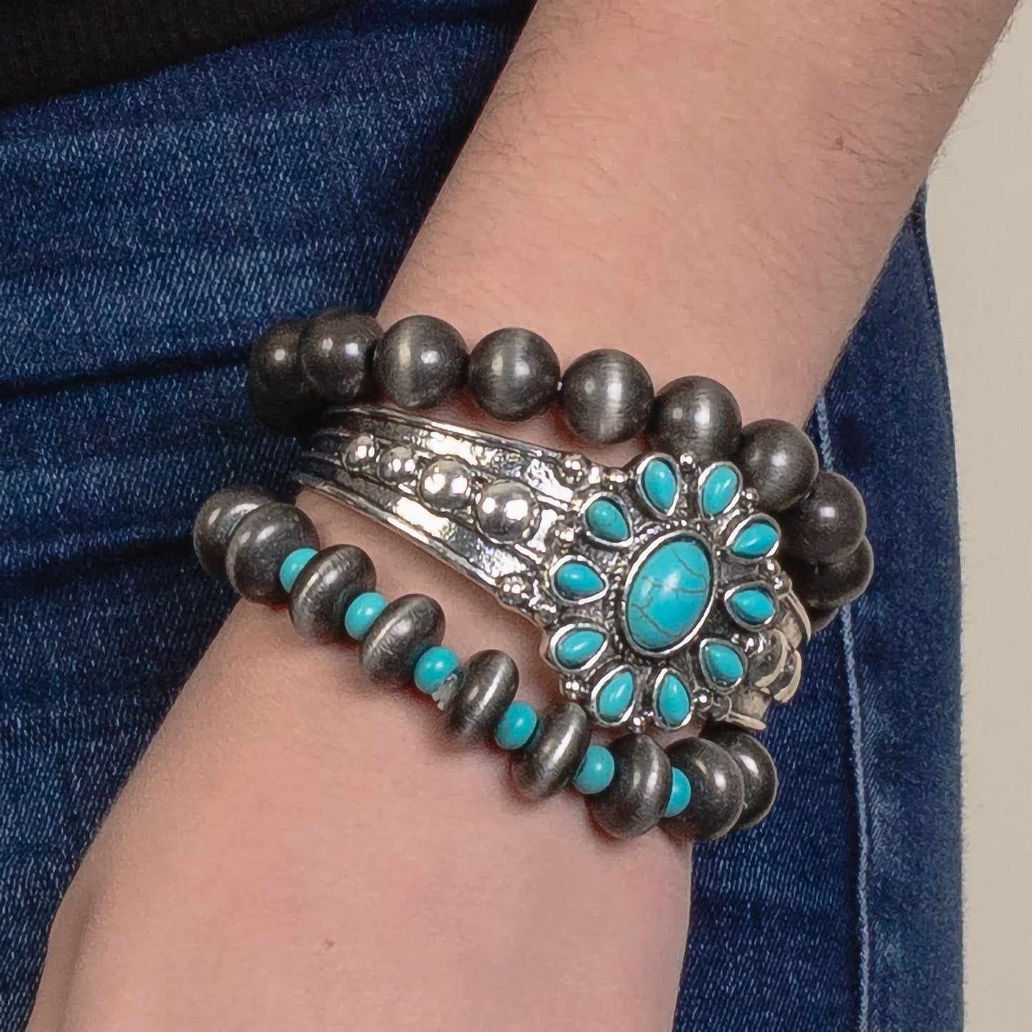 https://cdn.shopify.com/s/files/1/0123/8407/5833/files/74820---TURQUOISE.jpg?v=1731451216